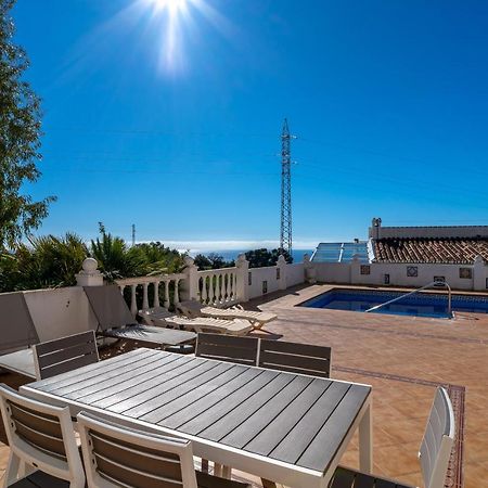 Villa Isabel Private Pool Casasol Нерха Экстерьер фото